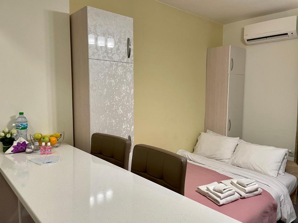 Julia'S Place Apartament Warna Zewnętrze zdjęcie